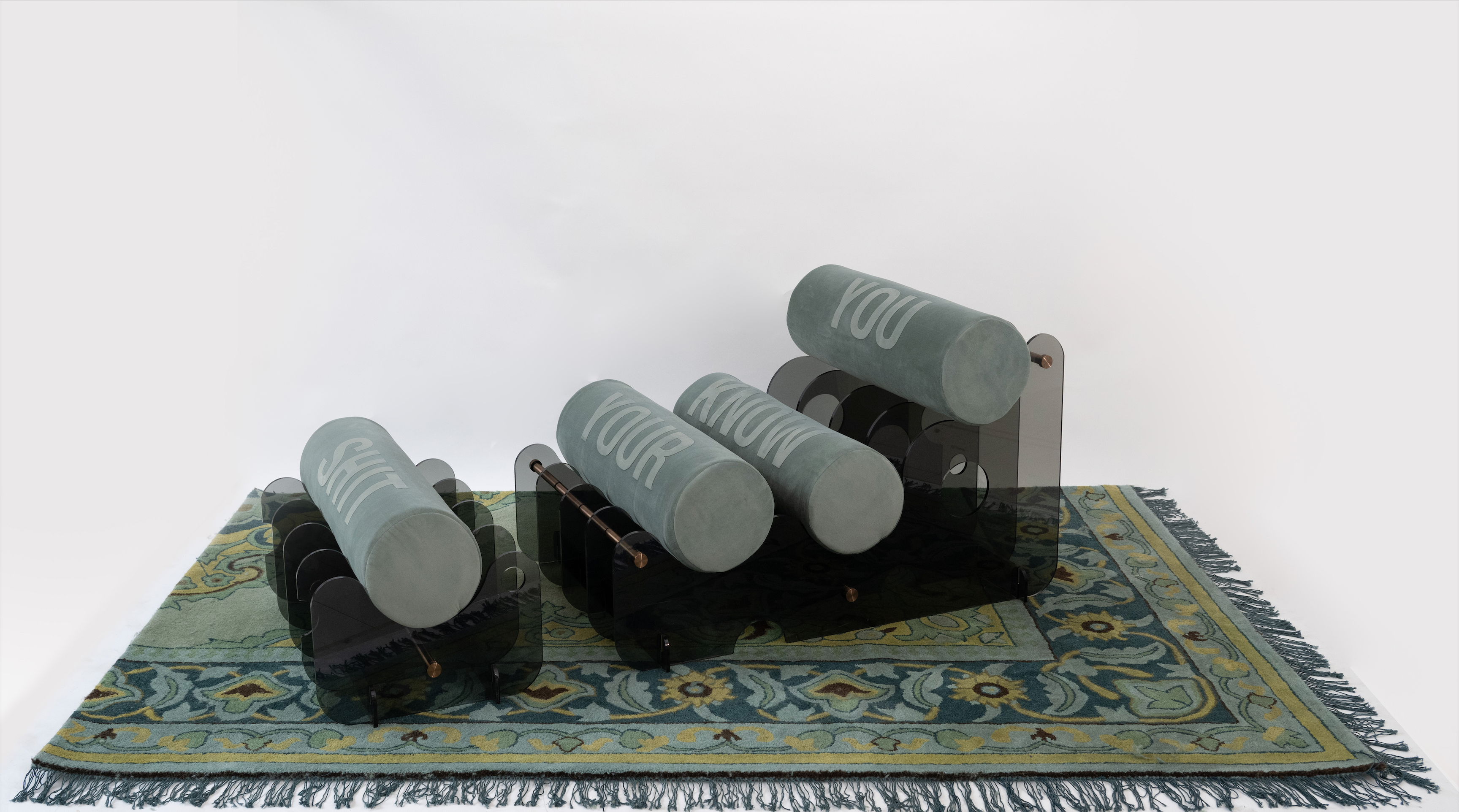 QUARTER RUG