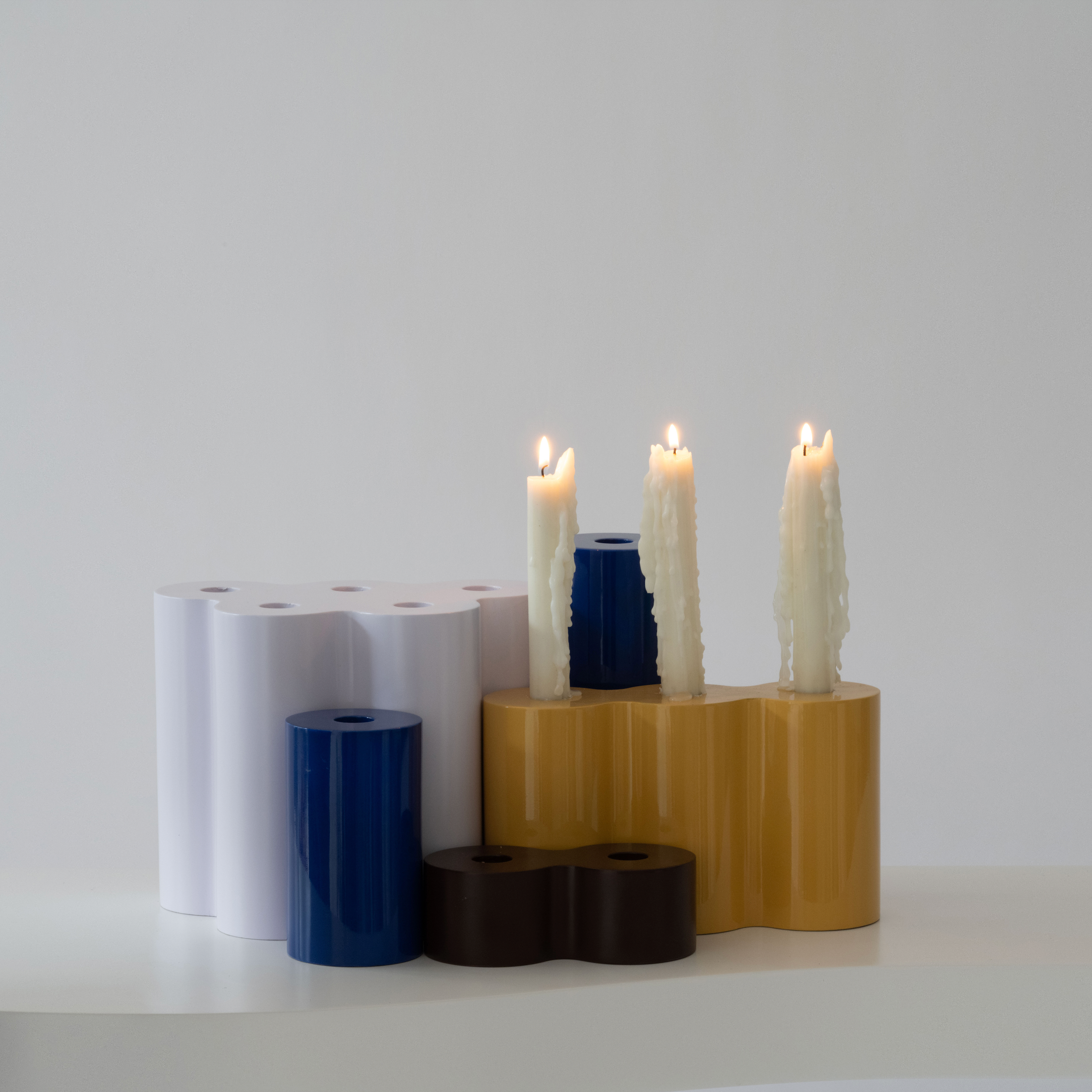 BLOB CANDLE STAND