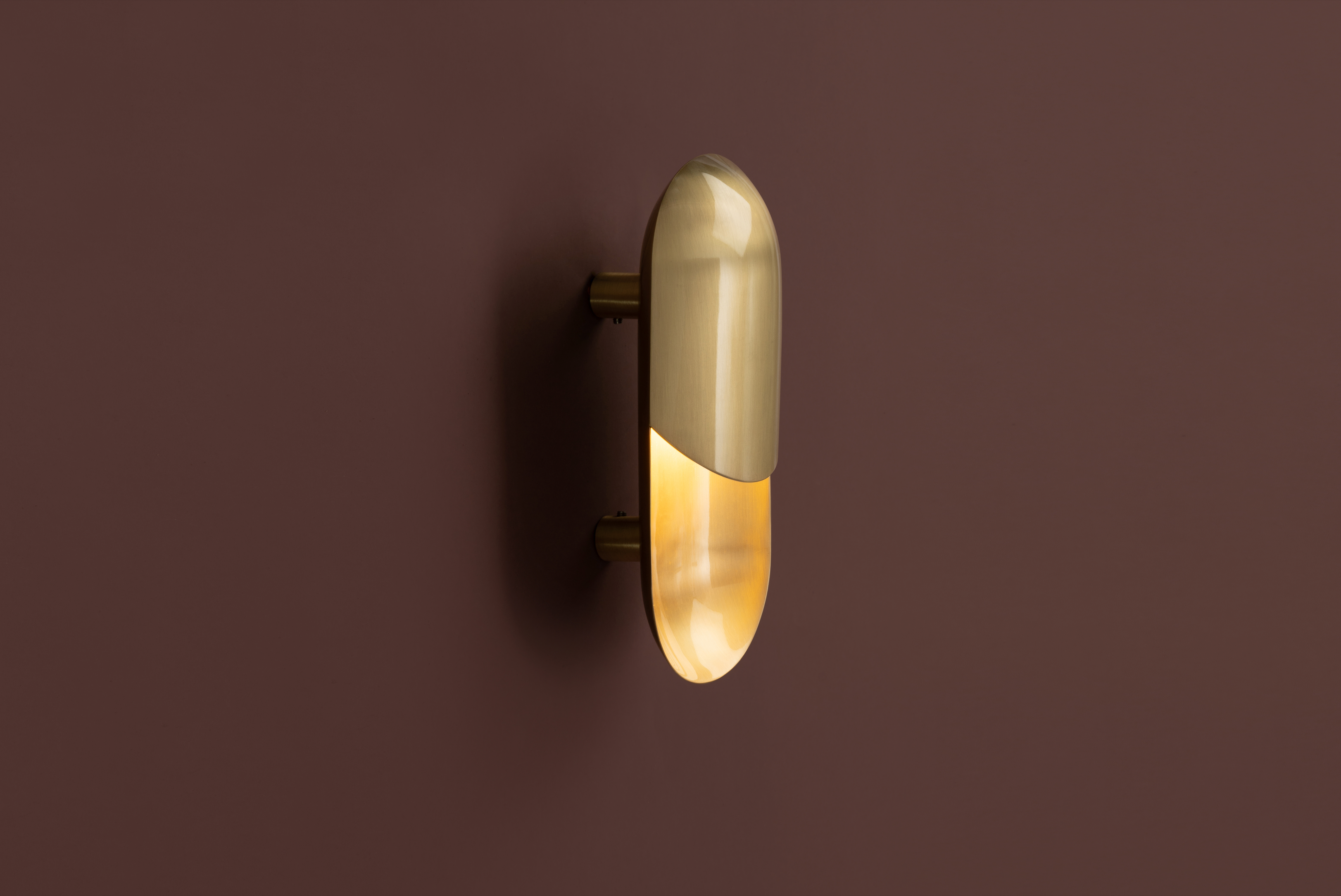 HALF MOON WALL LIGHT