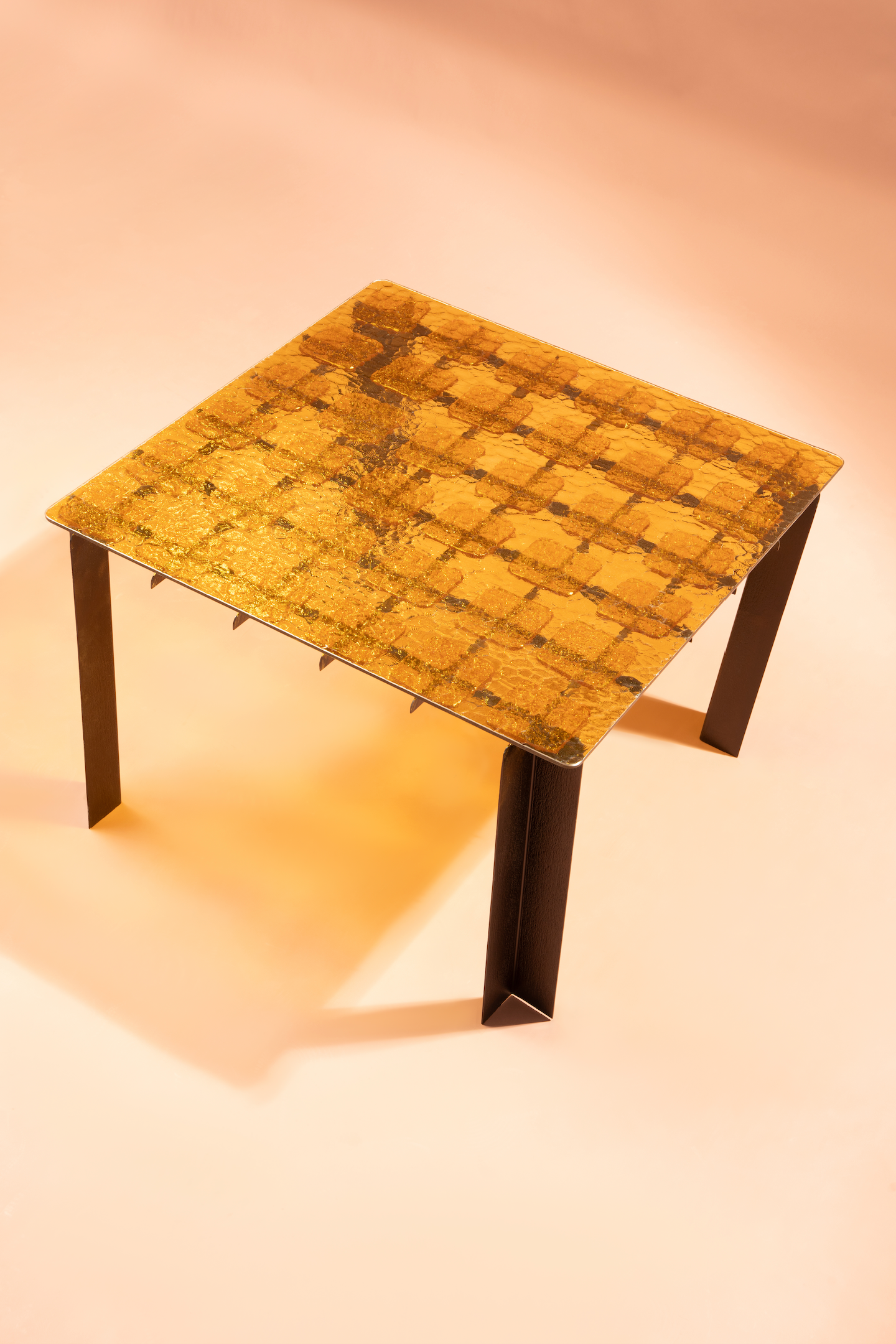 TESSERA TABLE