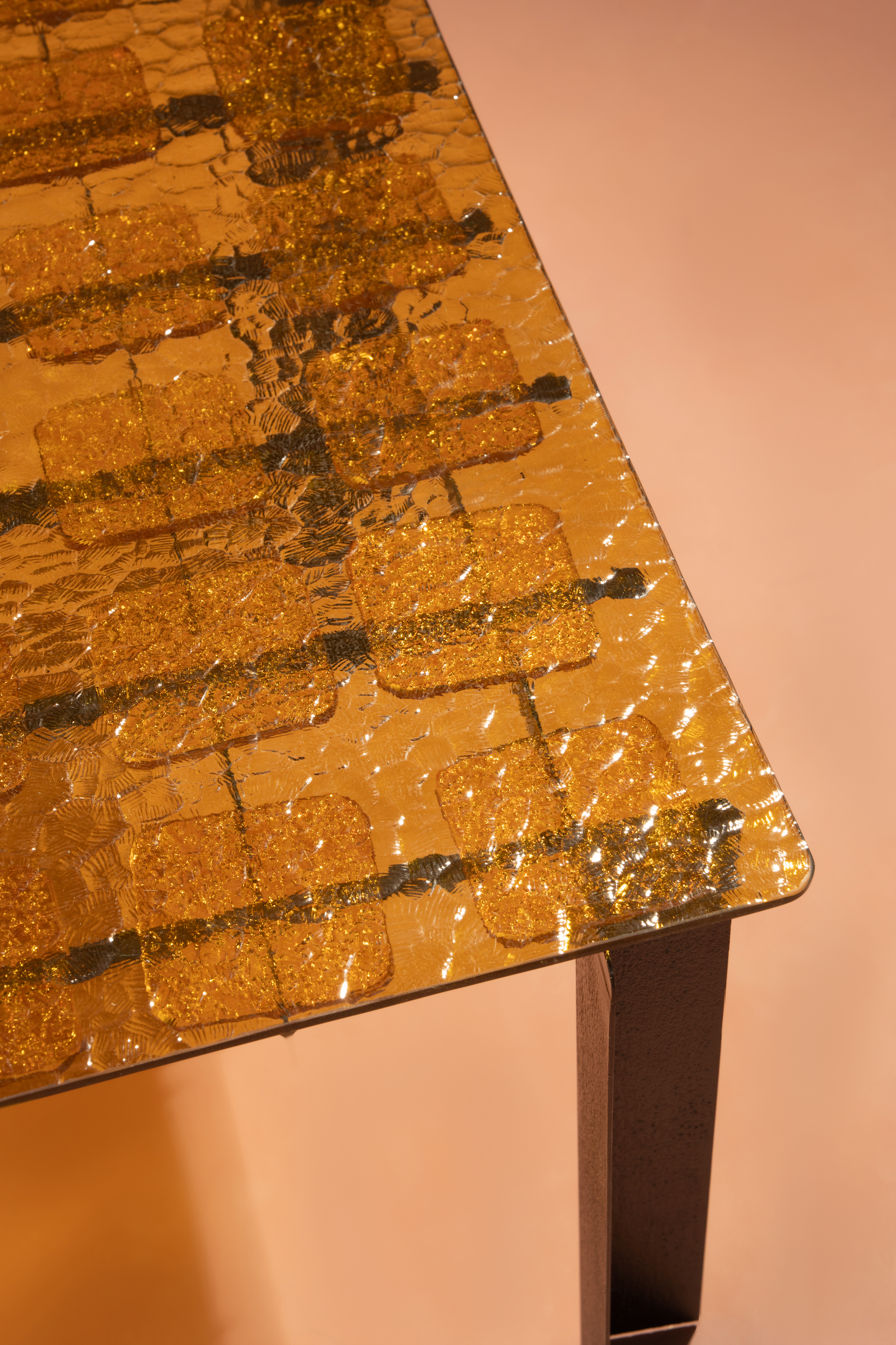 TESSERA TABLE