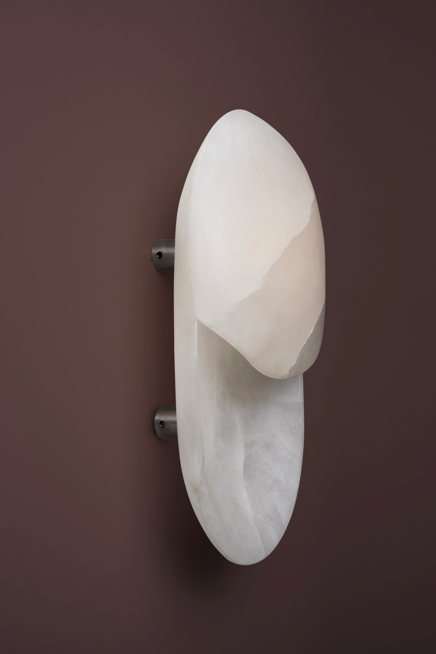 HALF MOON WALL LIGHT (ALABASTER)