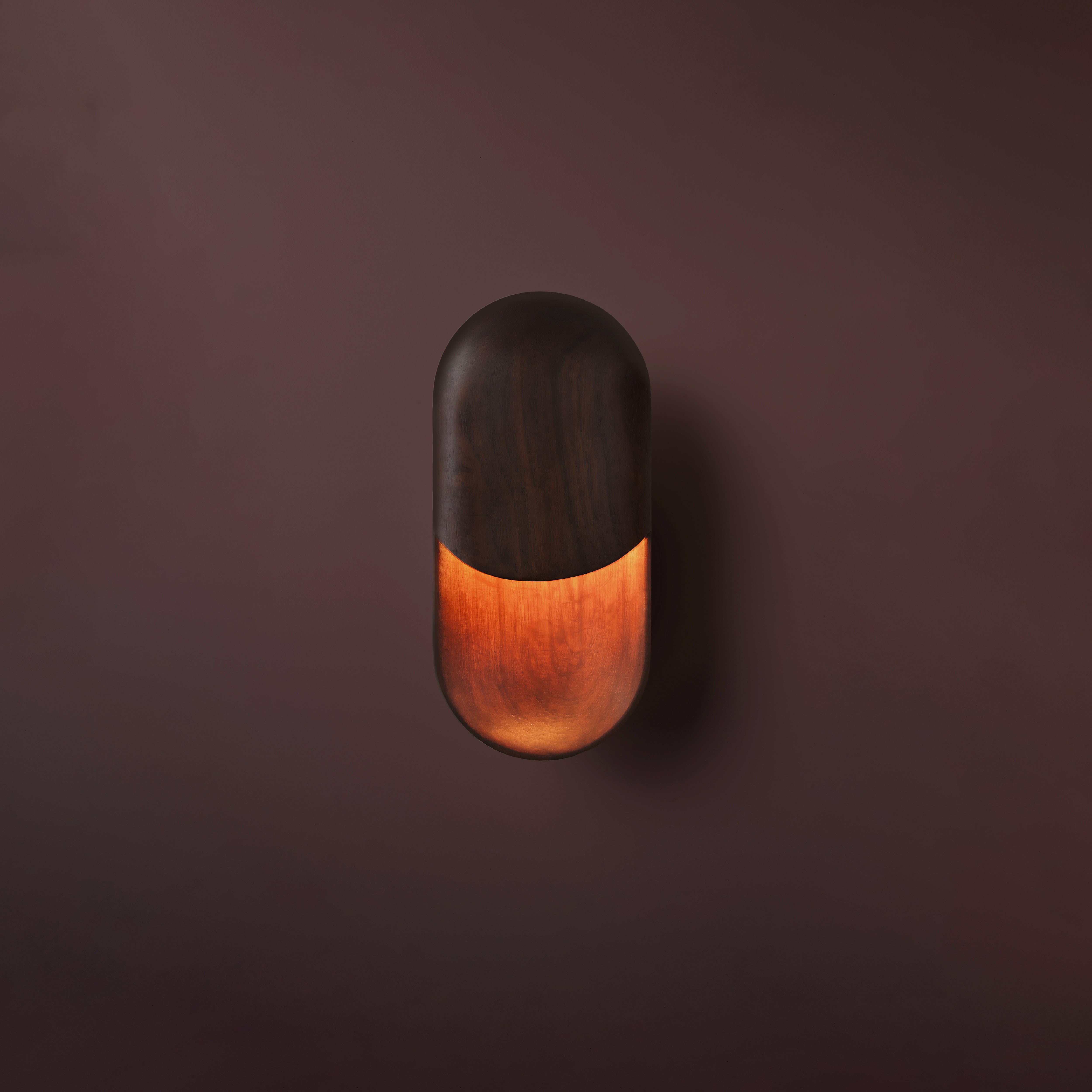 HALF MOON WALL LIGHT