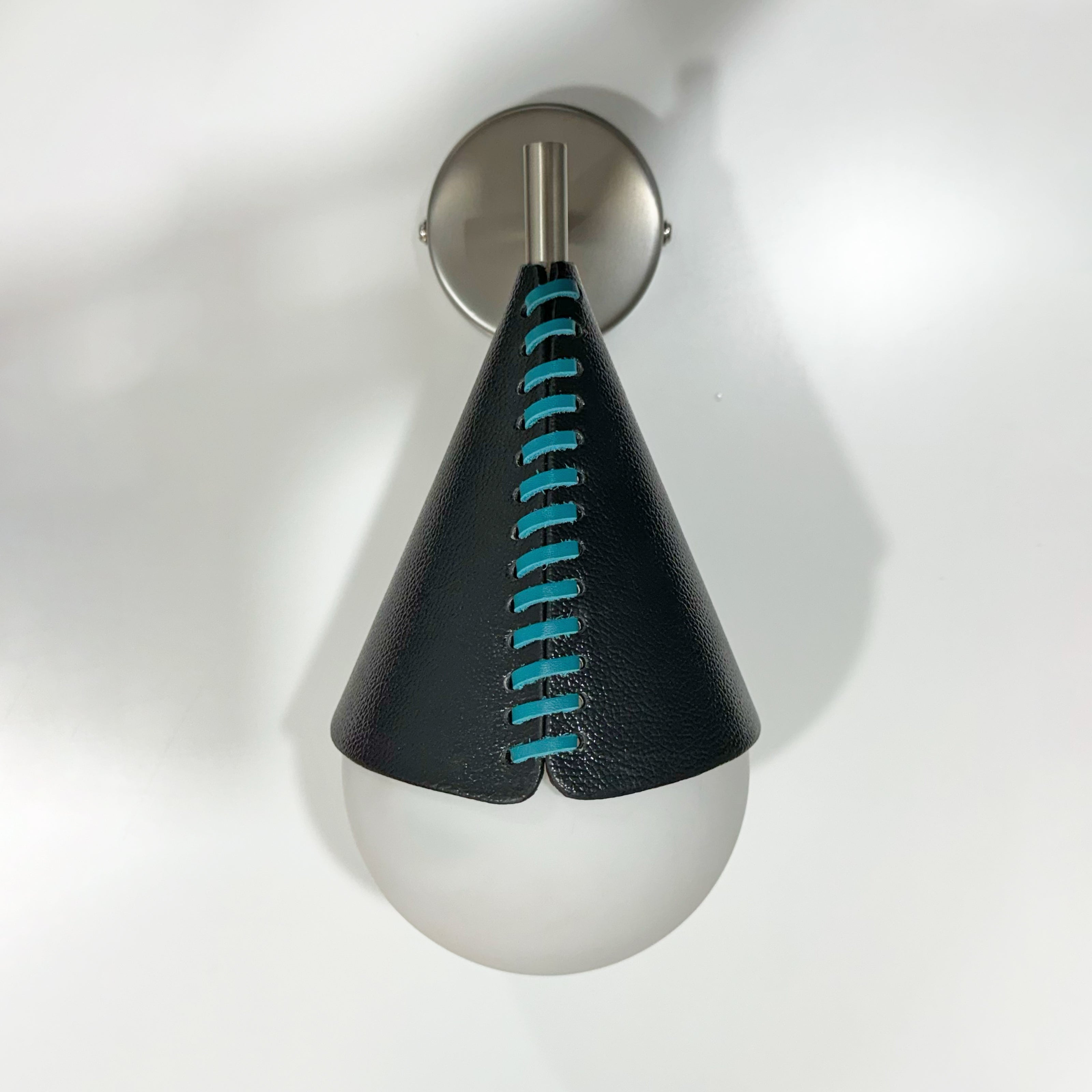 KELVIN LUXE WALL LIGHT