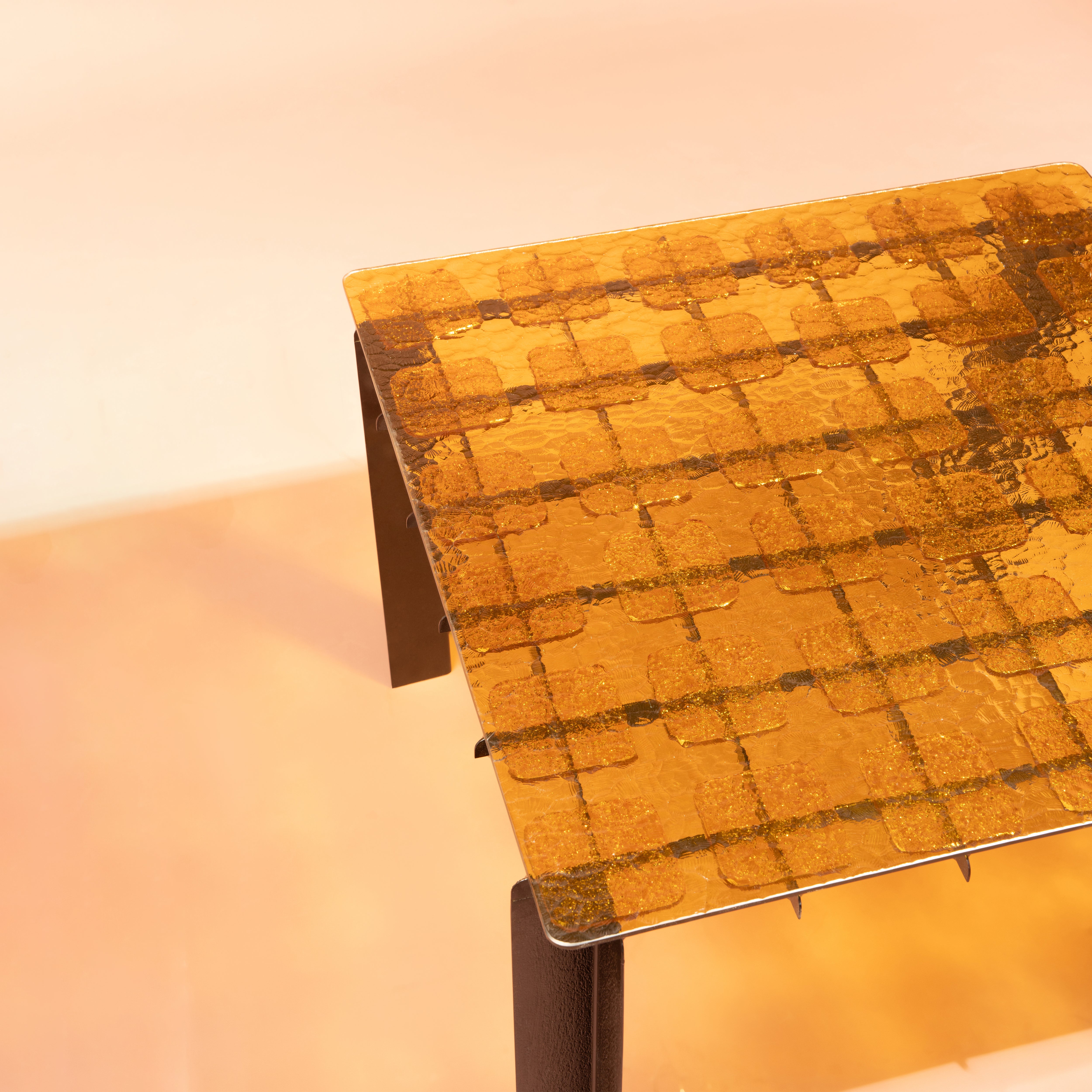 TESSERA TABLE