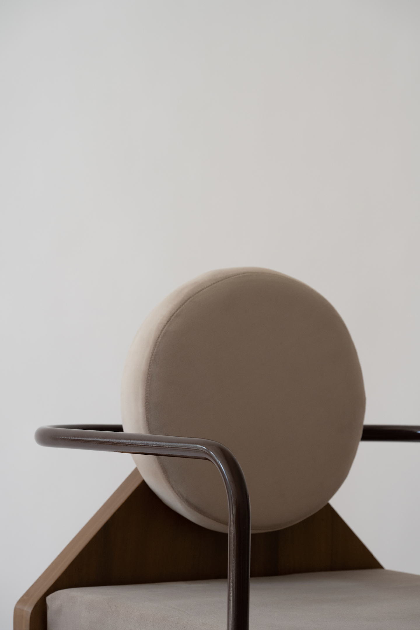 BULGE CHAIR