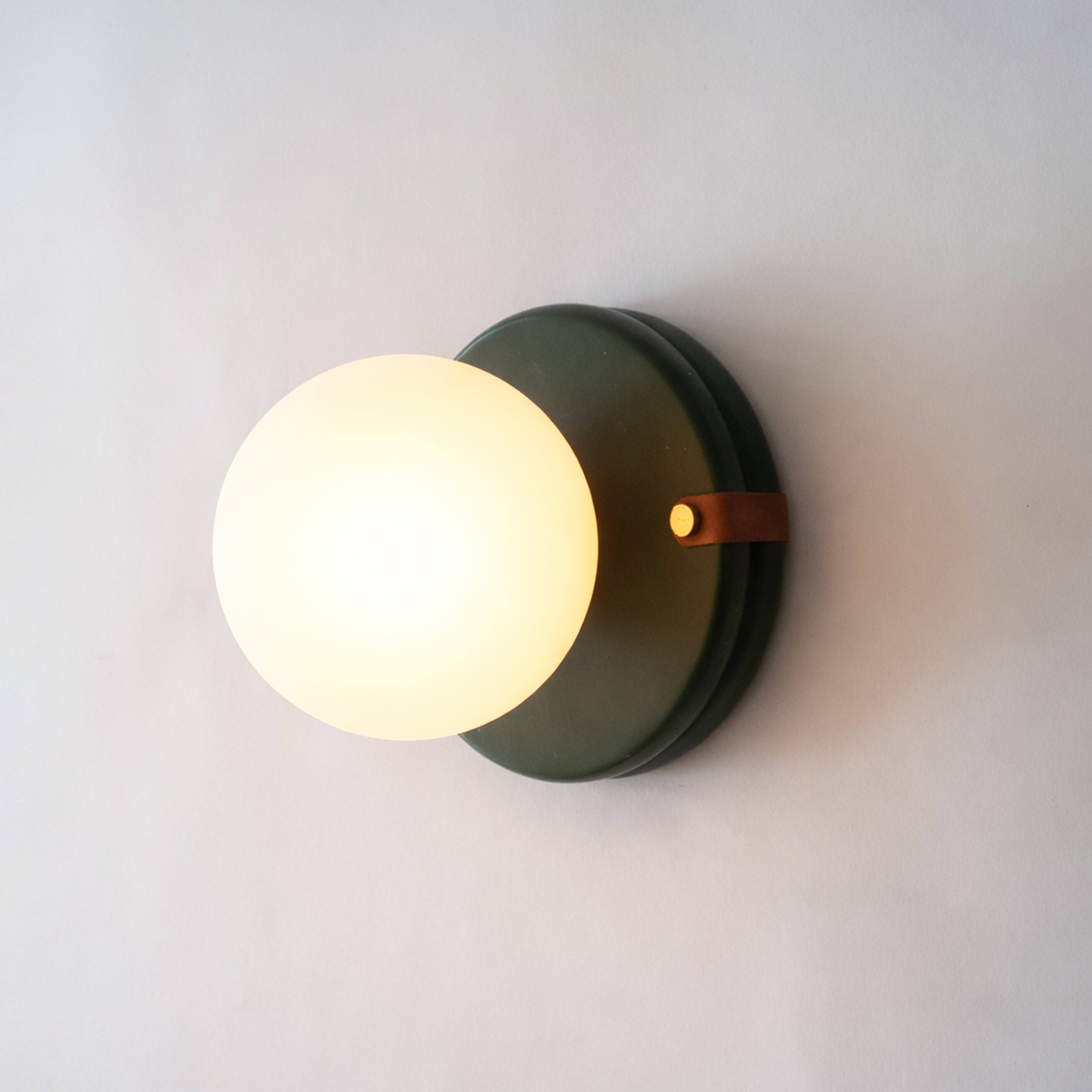 BILLOW WALL LIGHT