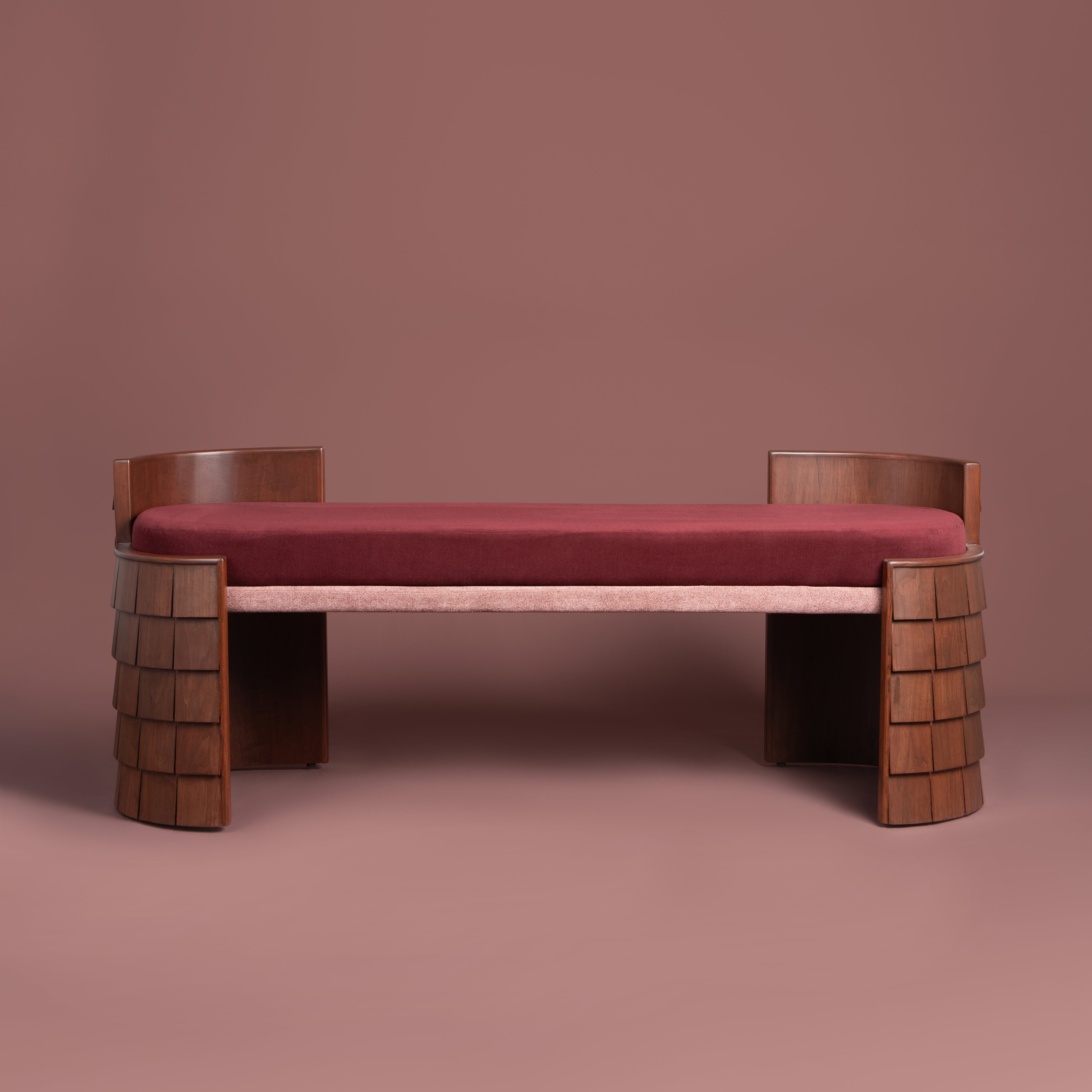 SCALE BENCH